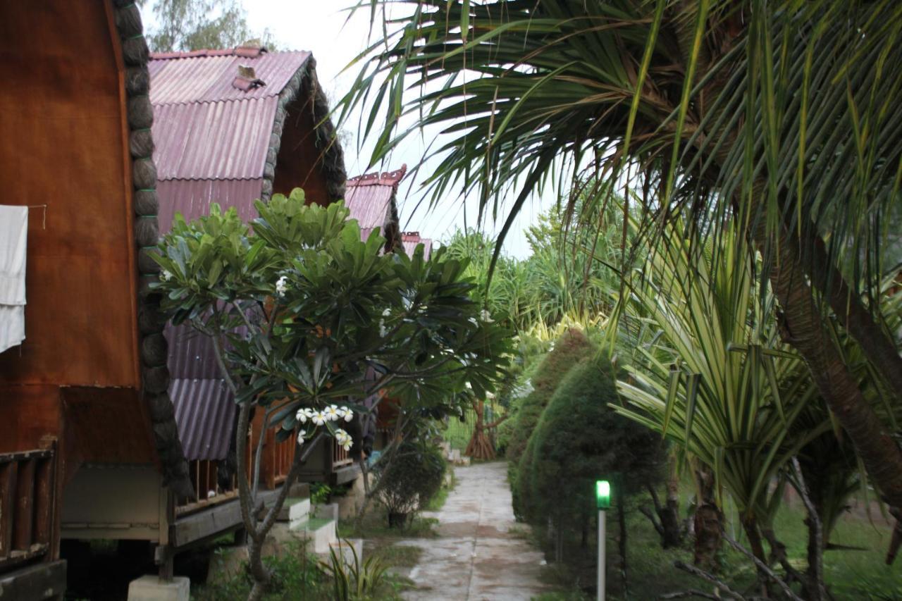 II Bungalow Gili Meno Exterior photo