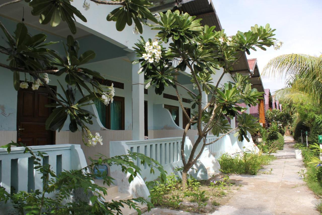 II Bungalow Gili Meno Exterior photo