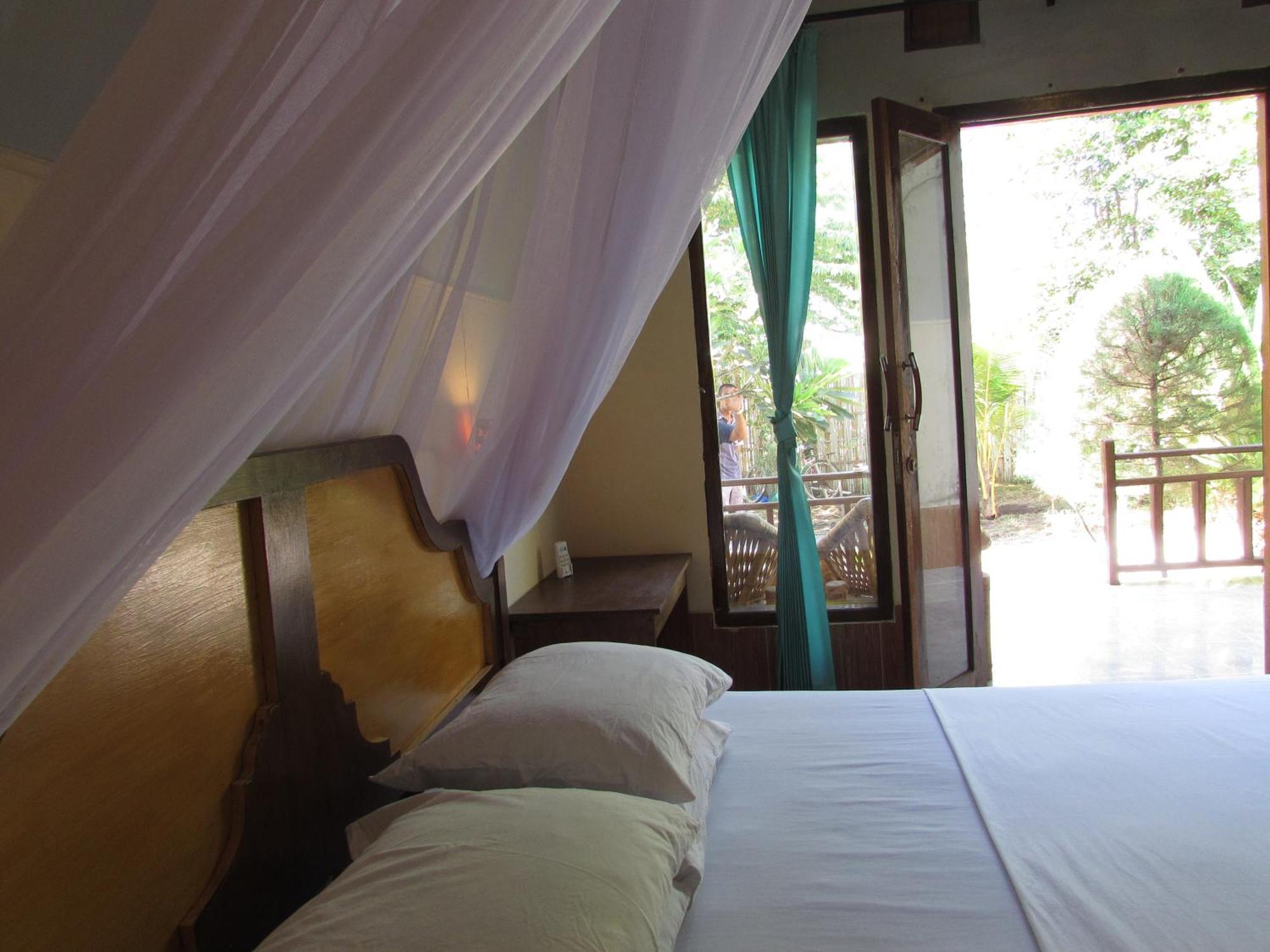 II Bungalow Gili Meno Room photo
